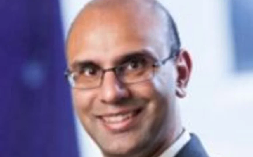 Hans Taparia headshot