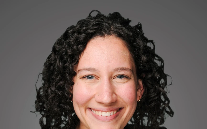 Rebecca Meyer Headshot