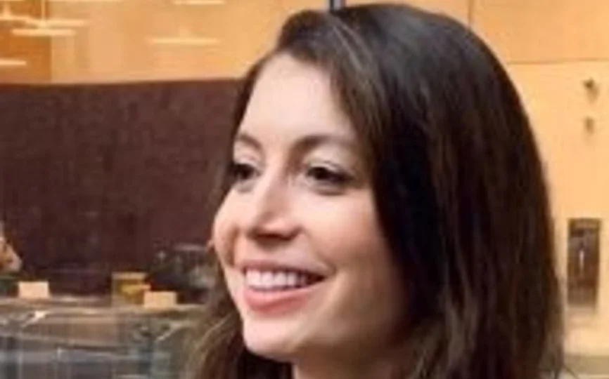 Julianna Pillemer Headshot