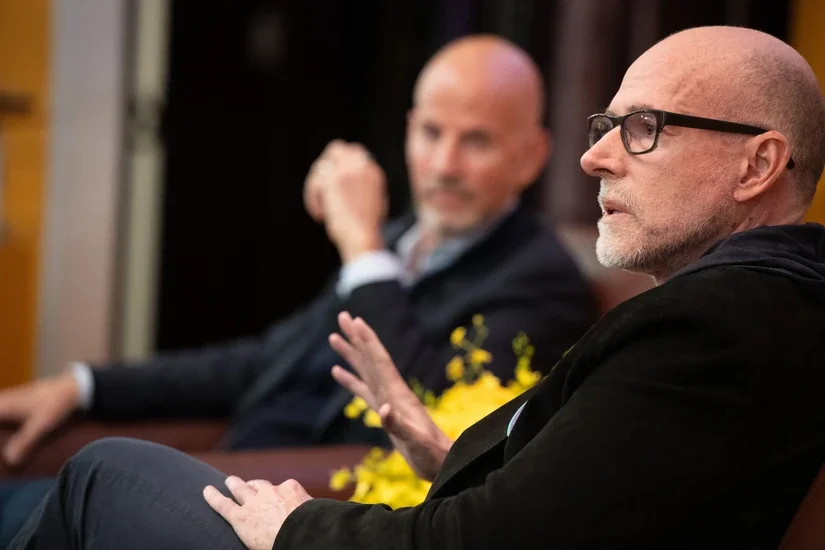 Dietrich Becker (MBA ’91) and Professor Scott Galloway pose together in support of NYU One Day
