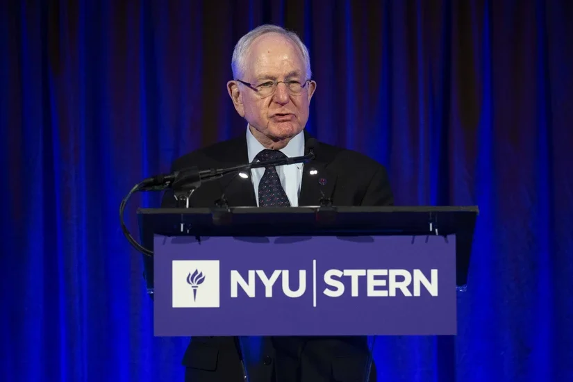 Bruce Berger (BS ‘66) accepts the Haskins award