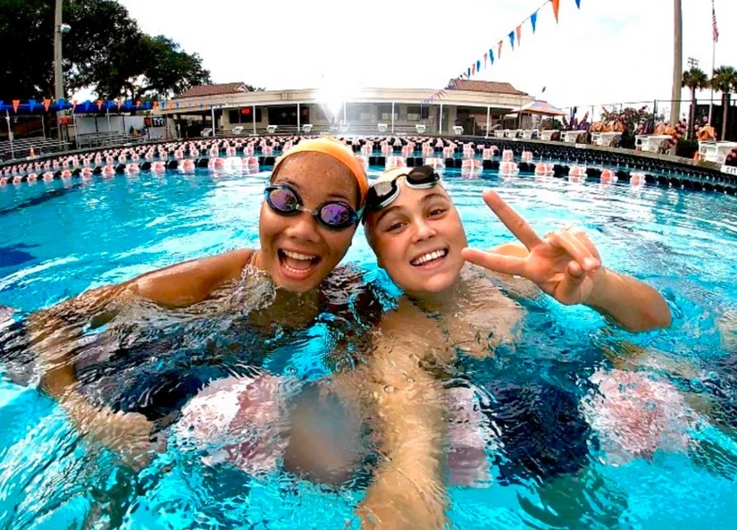 Avery swam 5K and 10K events all over the Caribbean, North America, and in Europe, and continued competing in the pool for NYU’s swim team during her first year at Stern