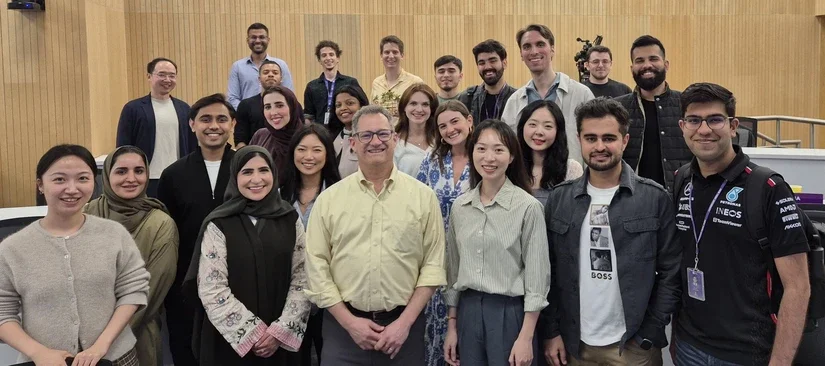 Jeff Younger with his 2025 NYUAD class