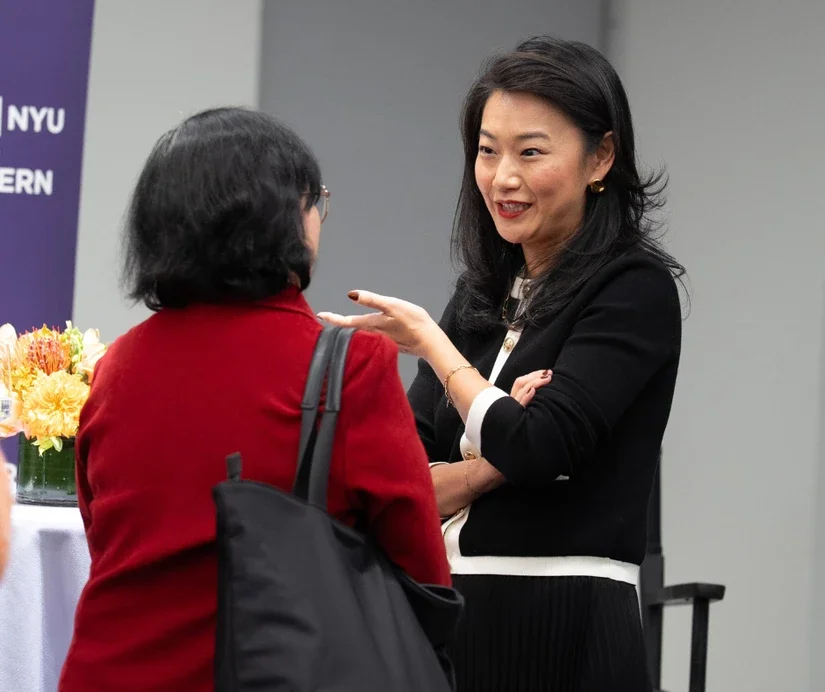 During the reception, alumni had the opportunity to meet the speakers