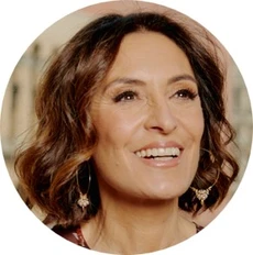 suzy_welch_headshot.jpg